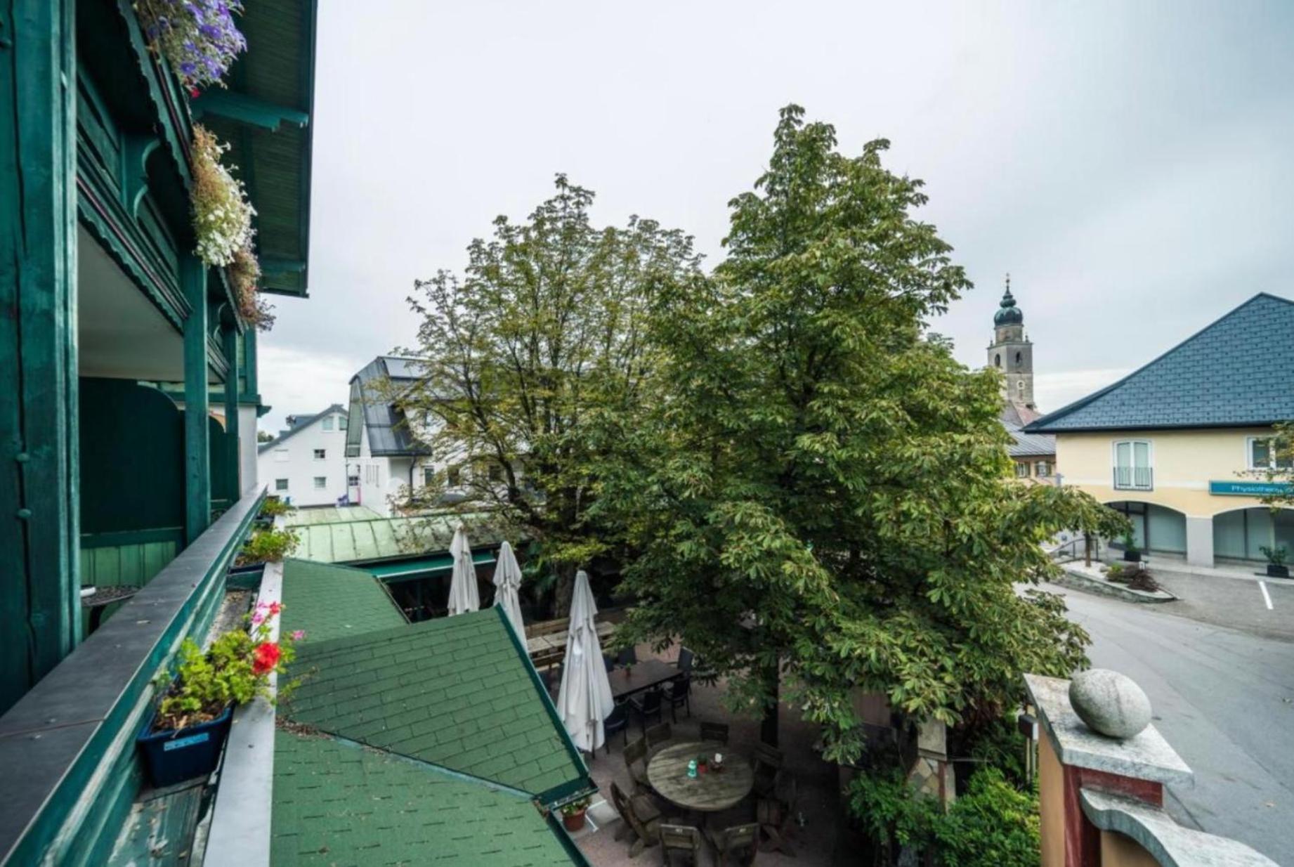 Hotel Berg Seekirchen am Wallersee Exteriör bild